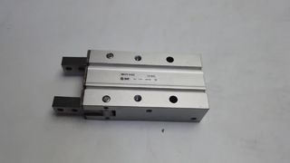 SMC MHY2-25D2-M9BAV 180°アンギュラエアチャック